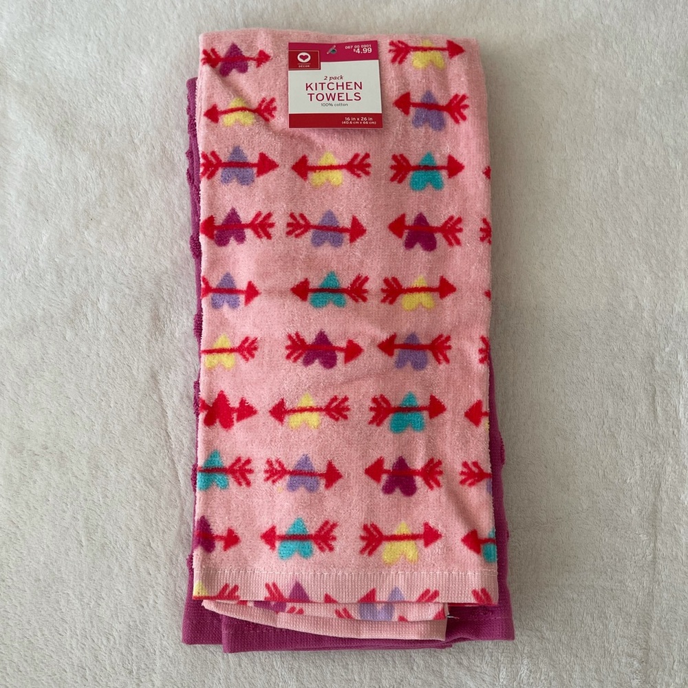 NWT Pack of 2 Target Valentines Kitchen Towels
